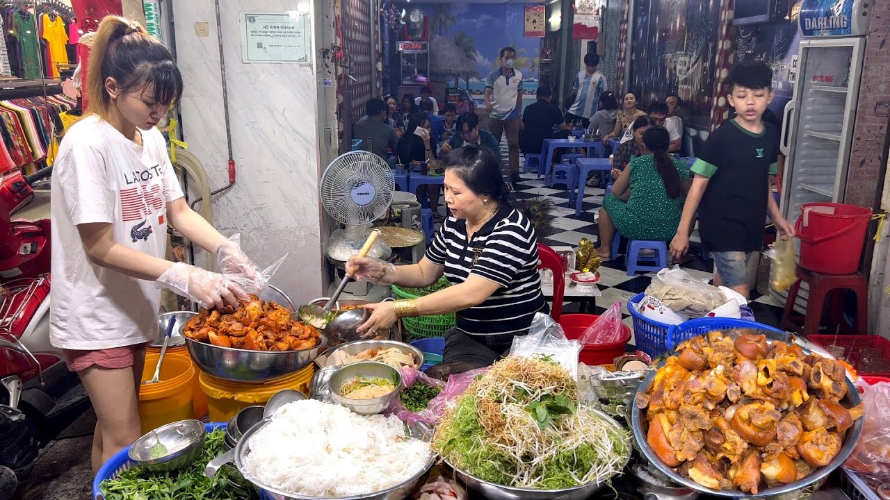 Tổng hợp 5 quán ăn nổi tiếng Sài Gòn thâm niên từ 50 năm đến 80 năm