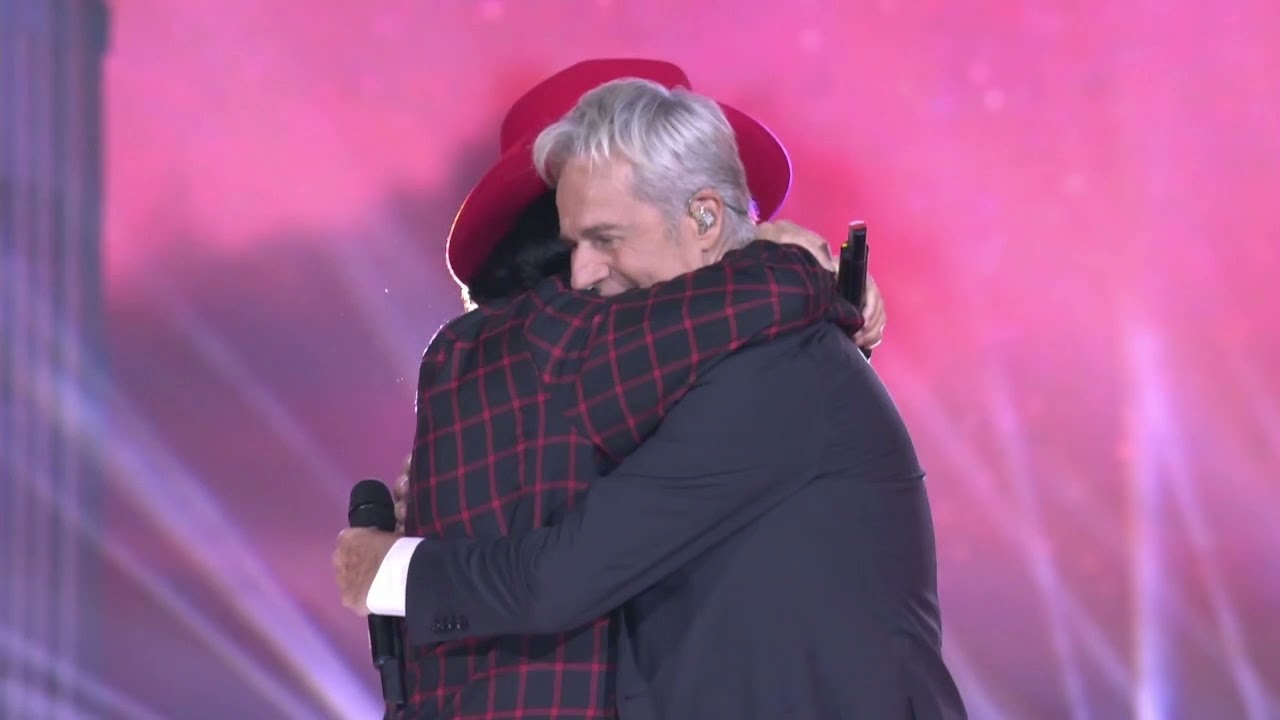 Claudio Baglioni & Renato Zero - I migliori anni della nostra vita - Live a Uà - Uomo di varie età