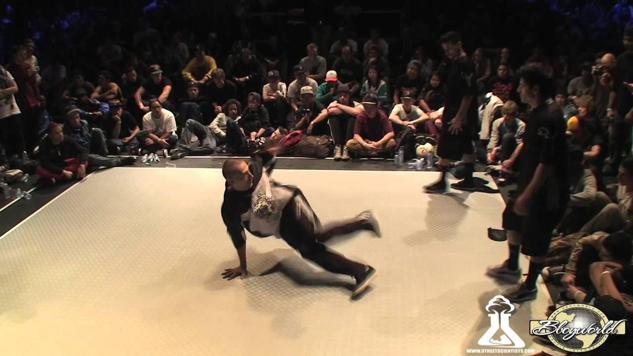 Robin & Kosto vs Legacy & Flea Rock | FLOW ONE THREE 2011