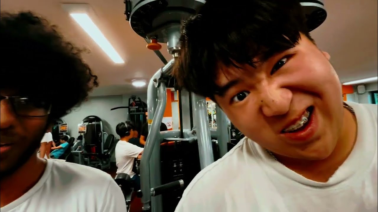 LIFTING weights… (Vlog #5)