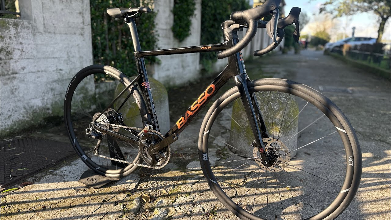 Basso Venta R 2025 -Shimano Di2 105