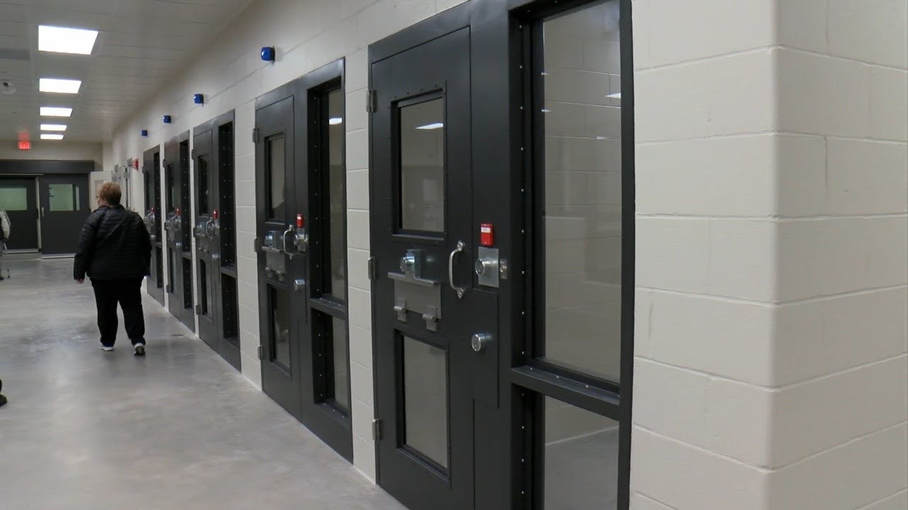 Wood County cuts ribbon on new jail facility