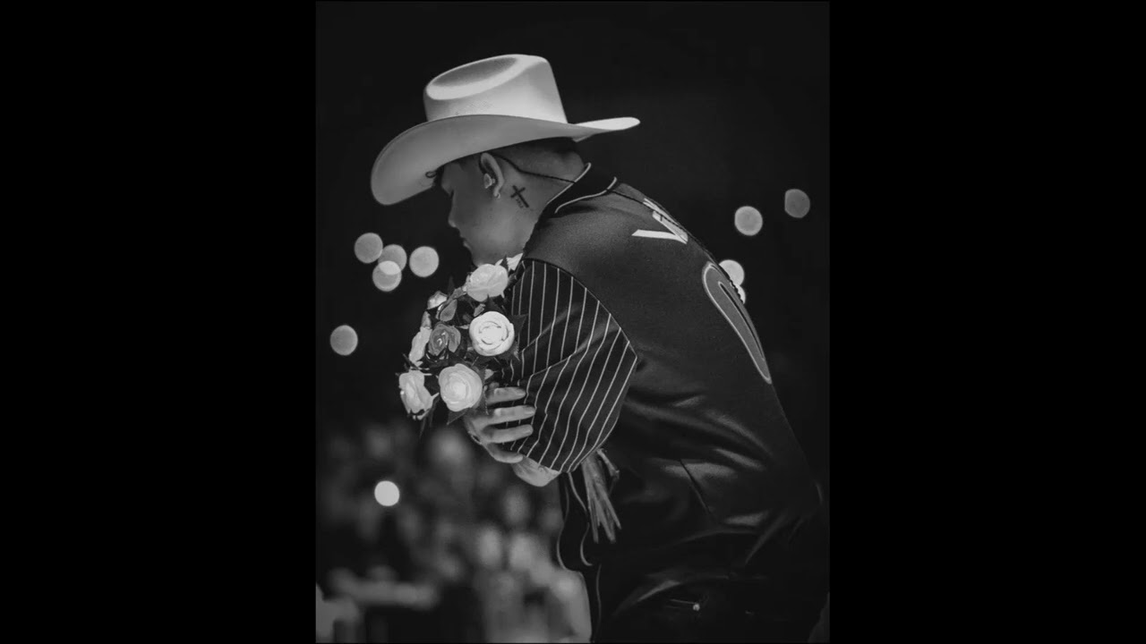 Como Jordan (Version Banda En Vivo) - Junior H