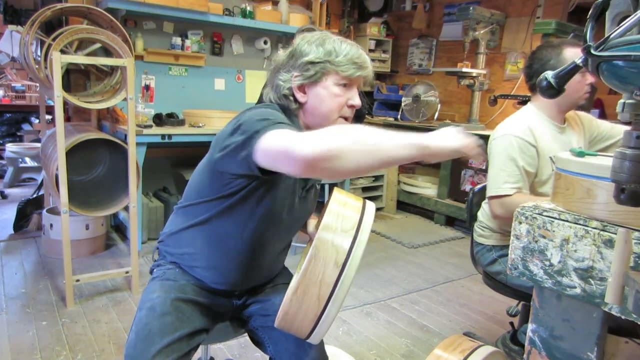 setting the collar on a frame drum