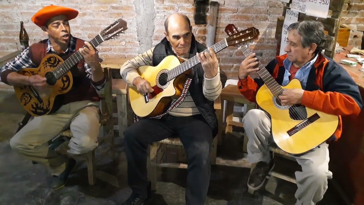Guitarras: Javier Gil Beto Balmaceda Miguel Mancilla 01