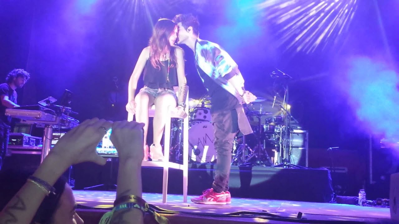 Abraham Mateo - Me gustas || #TourWhoIAm (Concierto)