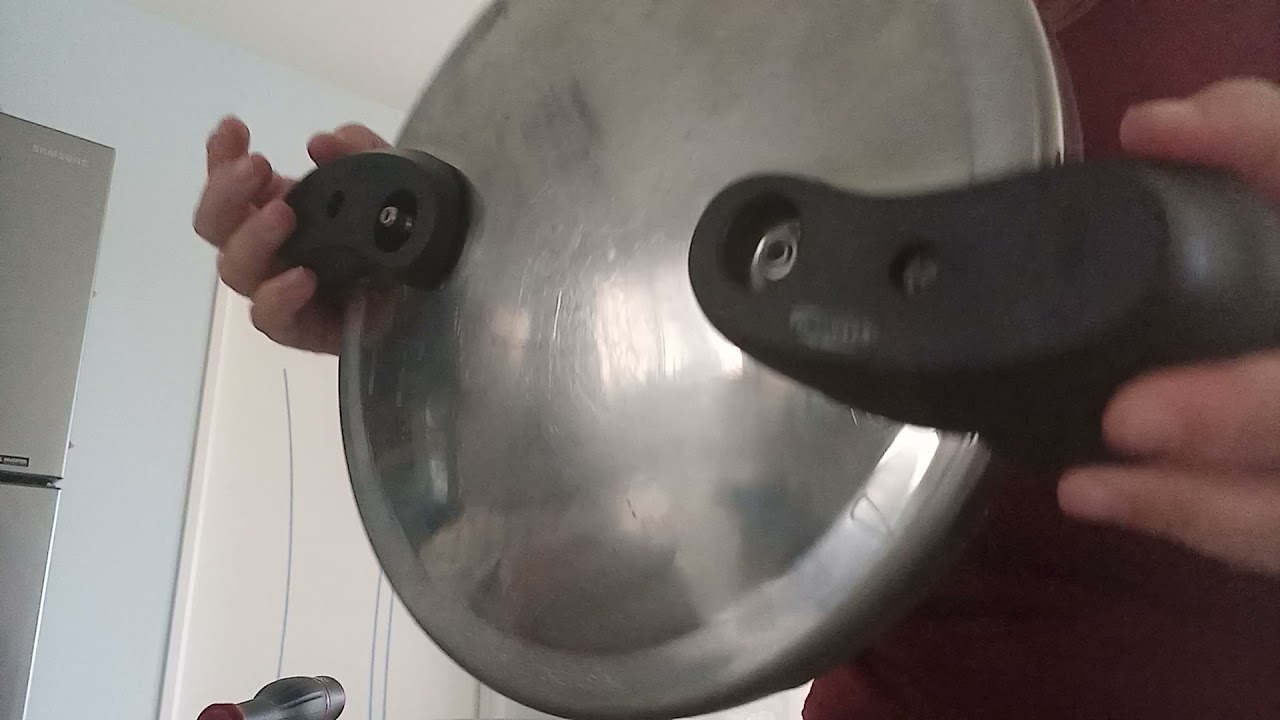 Changer une poignée de couvercle d'une sitram