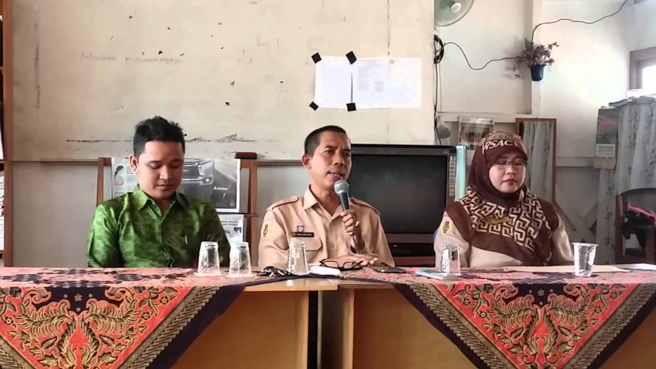 Acara pelepasan mahasiswa PPL 1 STKIP PGRI BJM di SMAN 12 Banjarmasin - April 2016