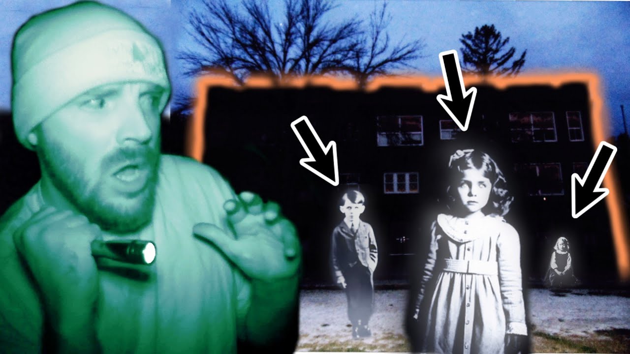 Spooky Ghost Children in a Haunted School (Ghost Hunting Alone)