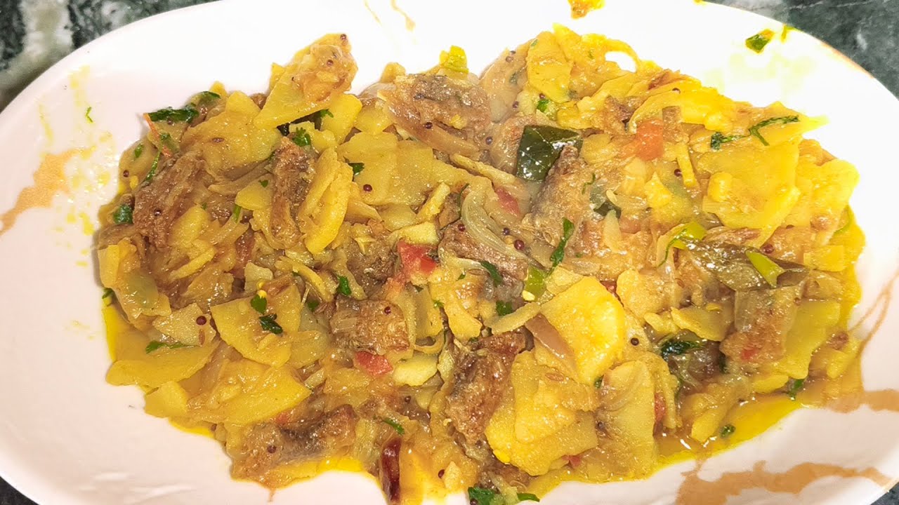 Sukhe bombil Aaloo ki Sabzi 😋 सूखे बोम्बिल आलू की सब्ज़ी | झंझनित | very tasty
