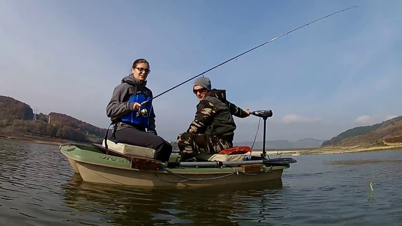 Bezid Lake Romania-  Bic 245