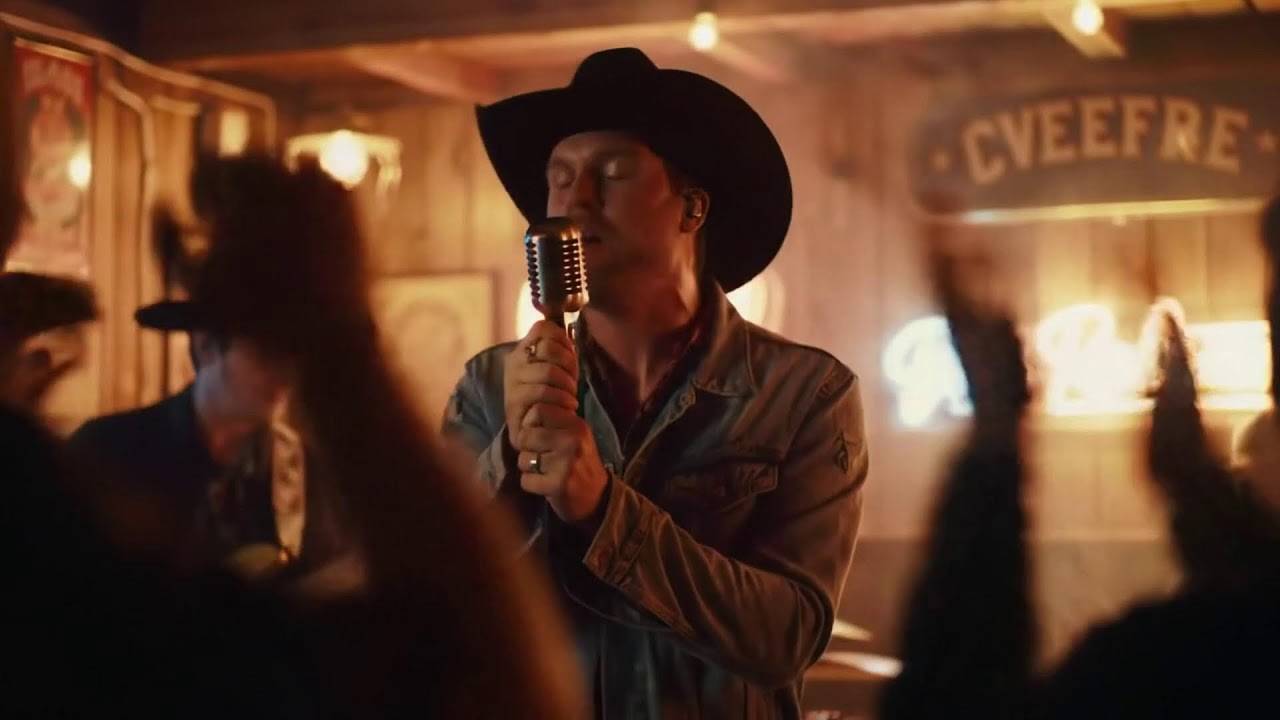 Country Rock Mix – Whiskey Skies & Open Roads Inspired by Chris Stapleton