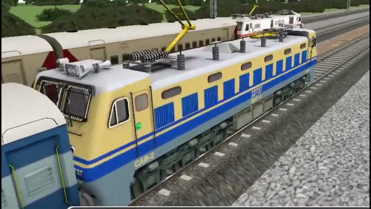 #tiger 🐯 came on the track।। Reach station safe।। Dangerous ⚡ journey।। #train stop।।