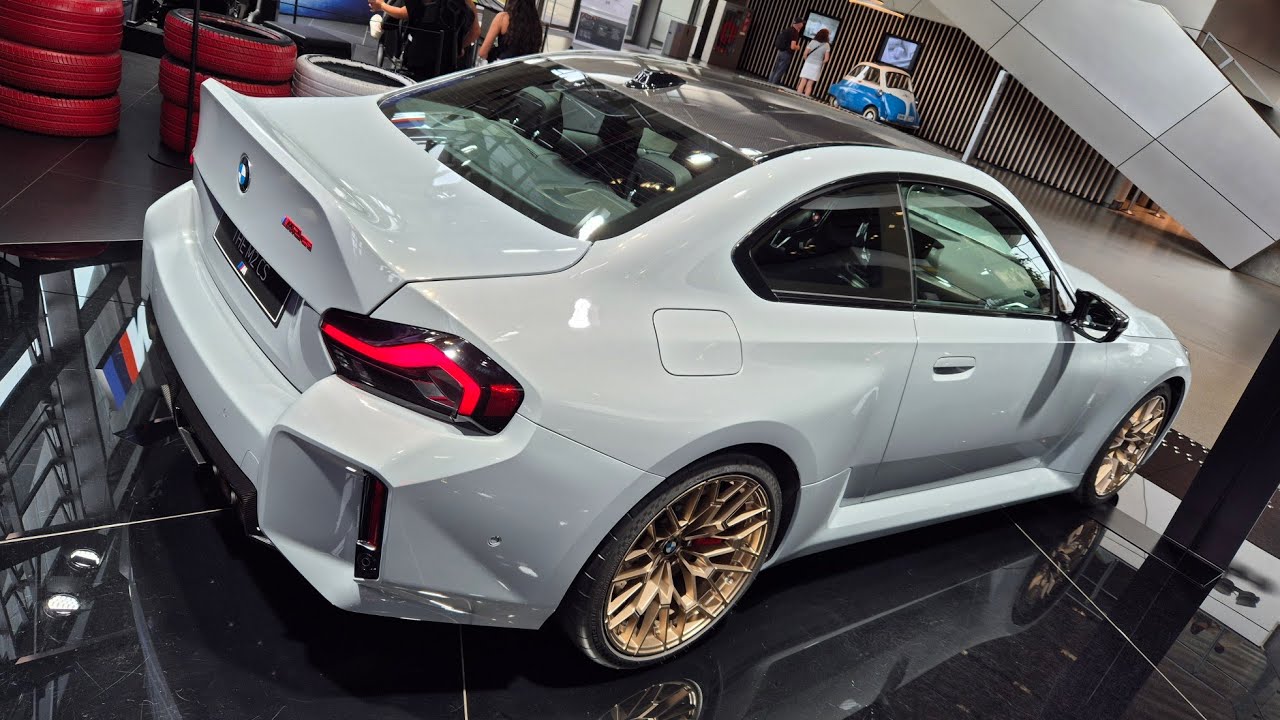 BMW M2 CS Coupé G87 - BMW M Brooklyn Grau / CS - Competition Sport