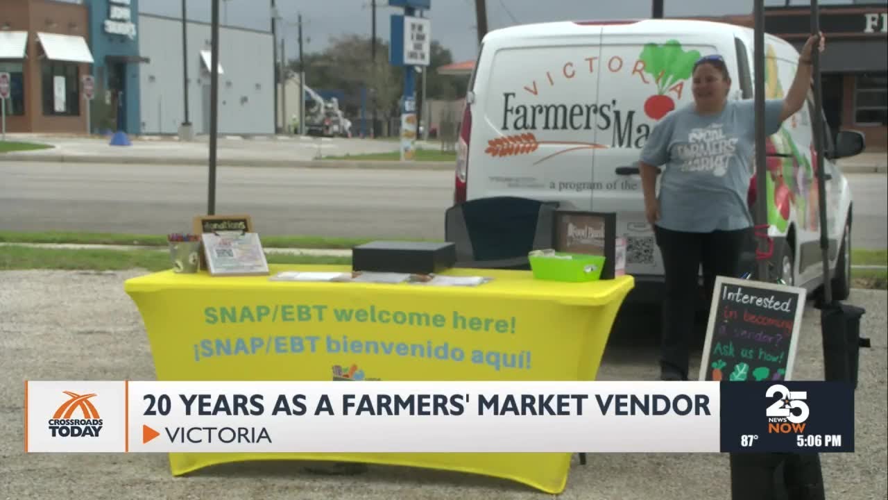 Victoria Farmers' Market feeds local residents