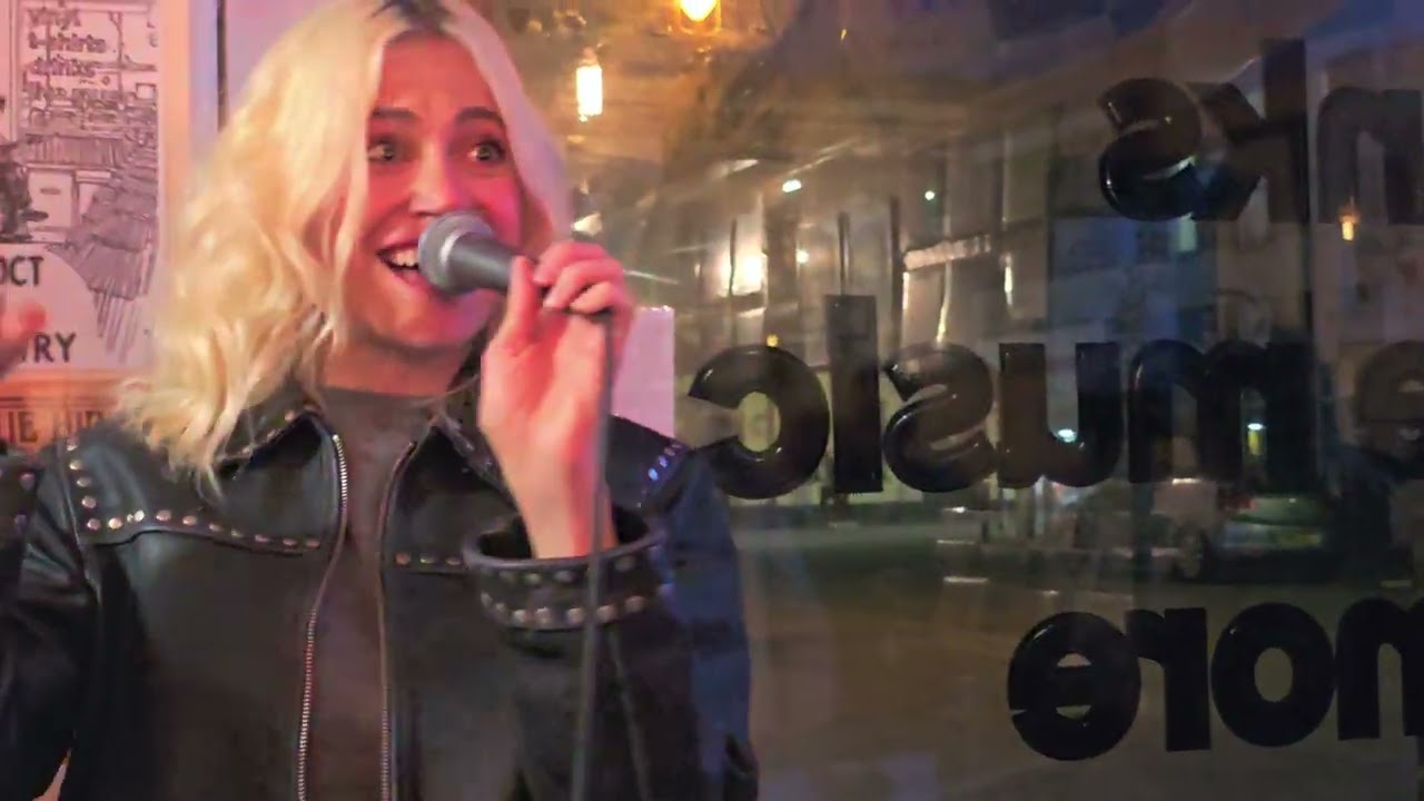 Pixie Lott - All About Tonight at Hey Joe Music & Coffee in Brentwood, London on 27th September 2024