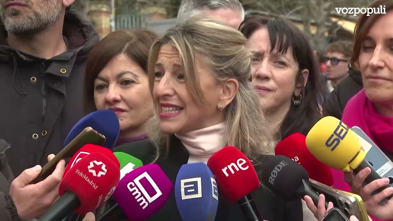 Yolanda Díaz se dirige 