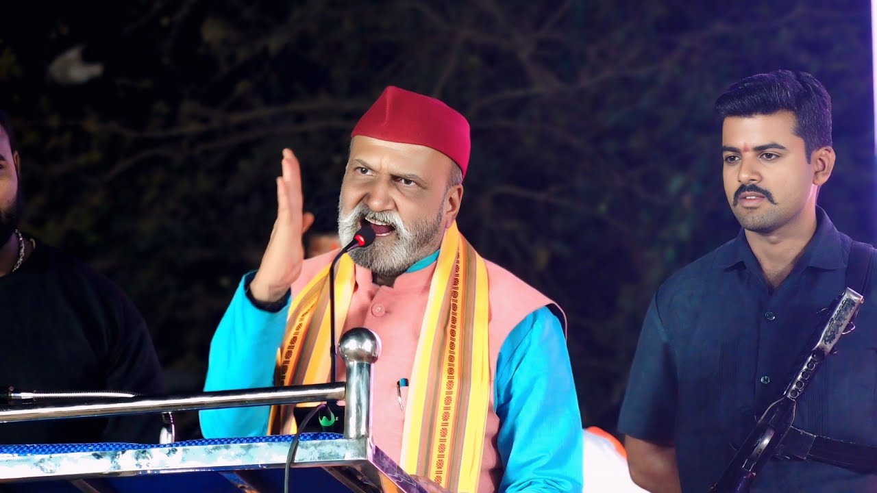 ಮುಸ್ಲಿಂ ಗಾರರು ಜಾತ್ರಿಗಿ ಬರ್ತಾರಿ. ಕಾಯಿ ಒಡೀತಾರಿ. ಕುಂಕುಮ ಹಚ್ಕೋತಾರಿ ಅನ್ನೋರನ್ನ ಹೊಡಿಬೇಕು ಪ್ರಮೋದ್ ಮುತಾಲೀಕ್ 