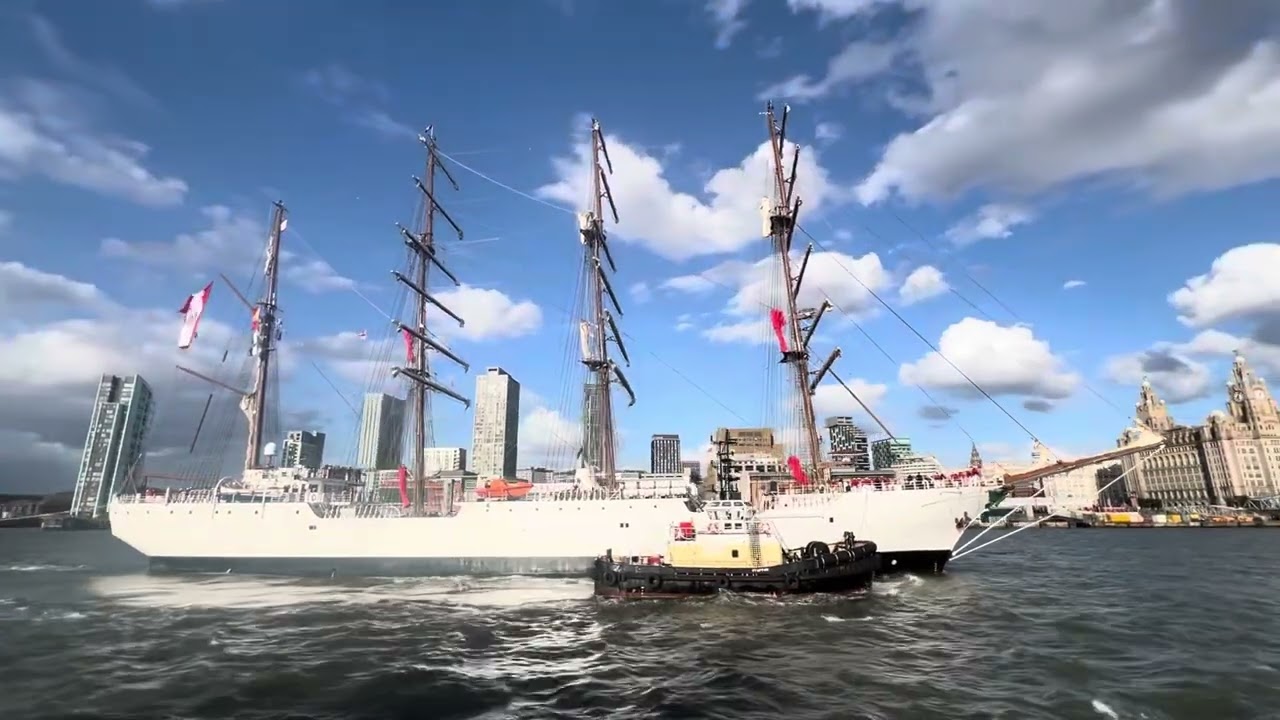 BAP Unión arrives in Liverpool 31 August 2025