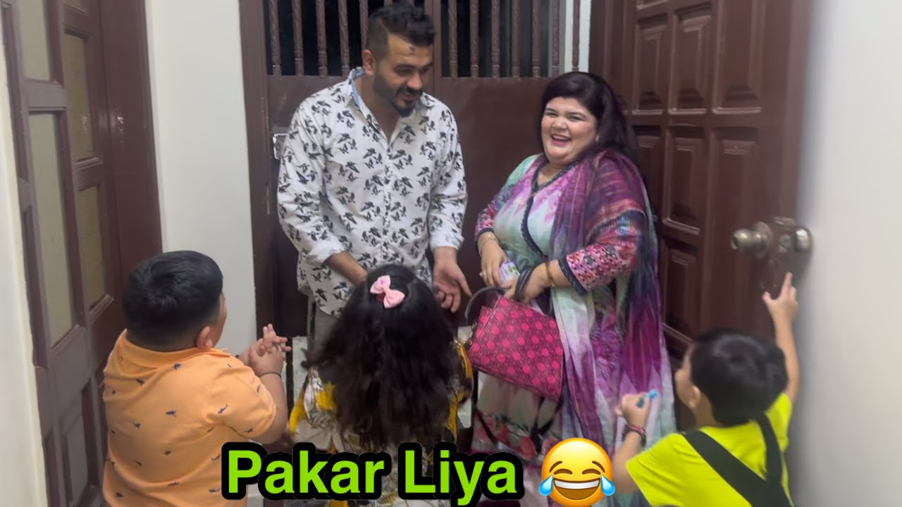 Sab ne bilal ko gate pr he pakar liya eidi do hamari 😂😂
