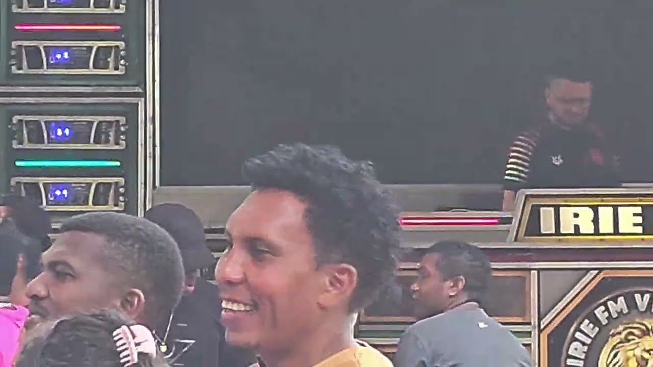 IRIE FM VIP OURO EM MACAJUBAL - VÉSPERAL