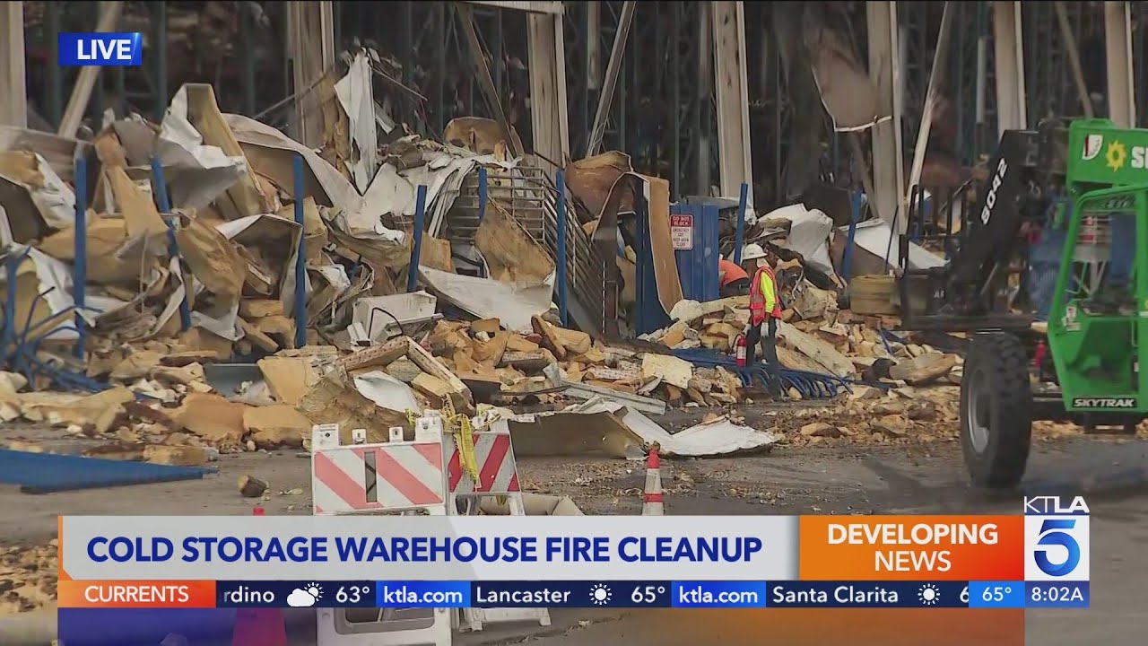 Smells linger as workers continue cleaning up Boyle Heights warehouse fire aftermath&nbsp;