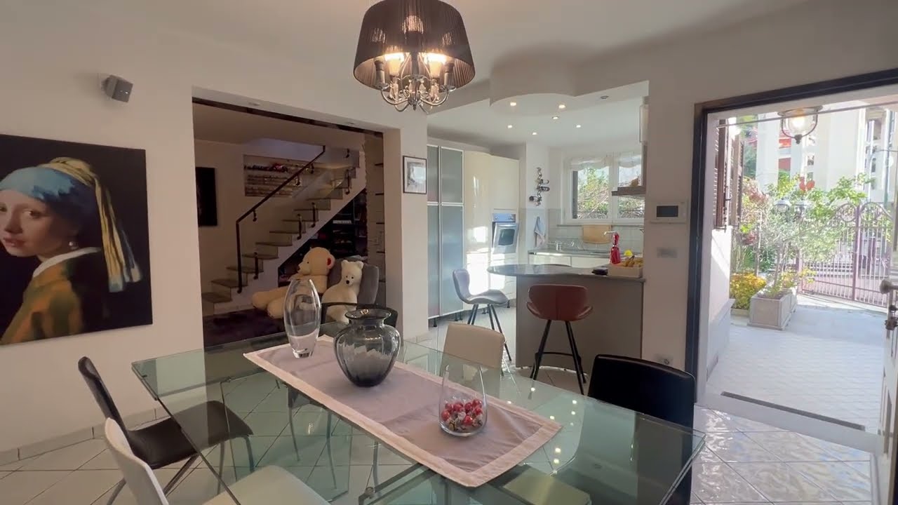 Casa700 (rif.VAD436) – Villa in vendita a Varazze.