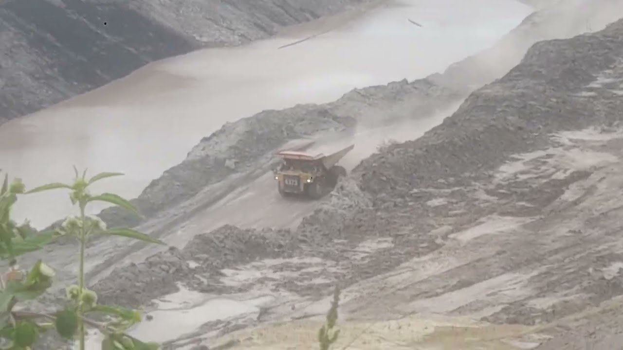 MELIHAT TAMBANG BATU BARA DI KALIMANTAN TIMUR