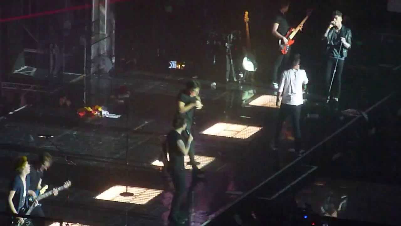 One Direction Live in Madrid on 24 may - Rock me.
