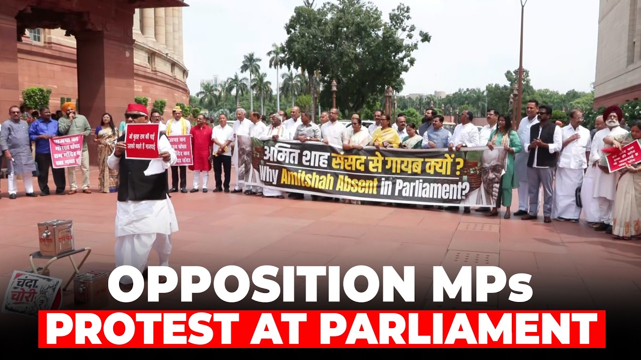 LIVE: Opposition MPs  Protest at Parliament, Demand Amit Shah&rsquo;s Statement on Student Crackdown