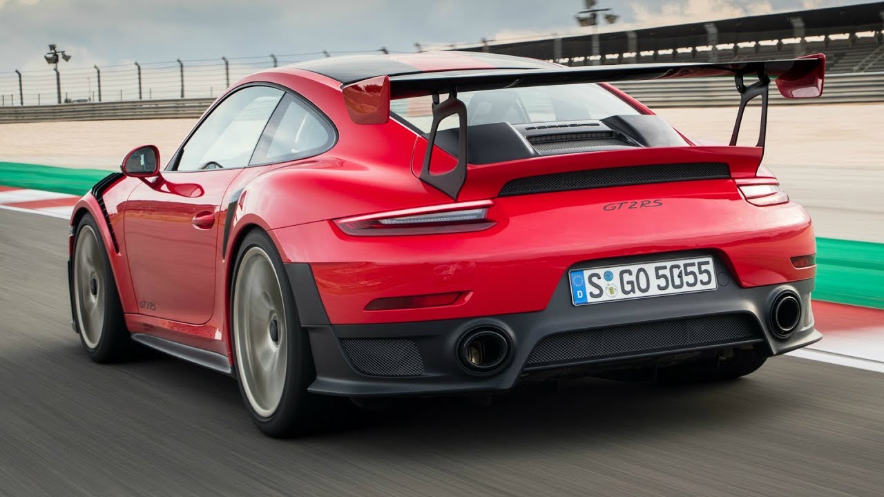 Red Porsche 911 GT2 RS - Exhaust Sound, 700 hp, 750 Nm