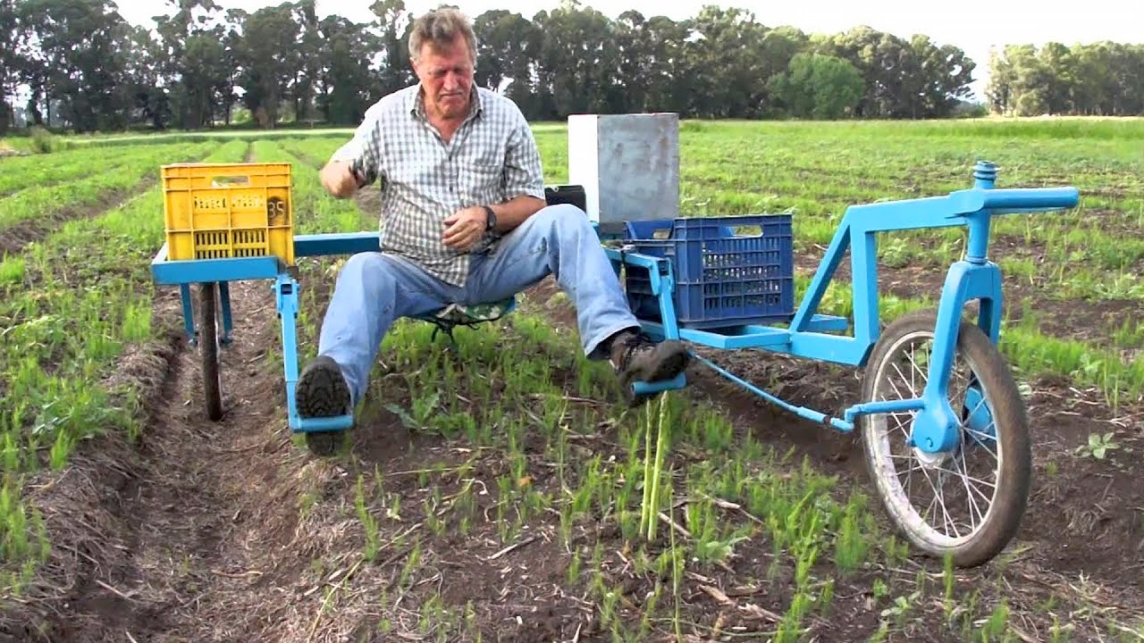 इस किसान के इस जुगाड़ रुपी आविष्कार के लिए एक Like तो बनता है || New & Helpful Machines For Farmers