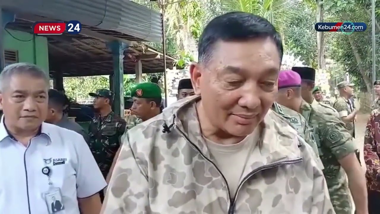Bawa Pesan Presiden dan Hadiah Umroh! Menhan RI Sambang ke Rumah Orang Tua Prajurit TNI Korban KKB d
