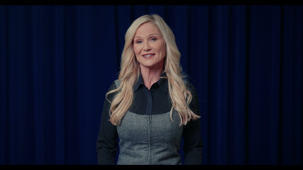 Cabinet Secretary wives share the Christmas & Hanukkah traditions that make the season special. 🎄❤️