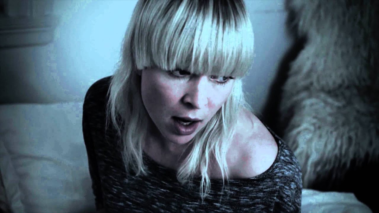 moi - Syng Meg I S&oslash;vn (Offisiell Video)