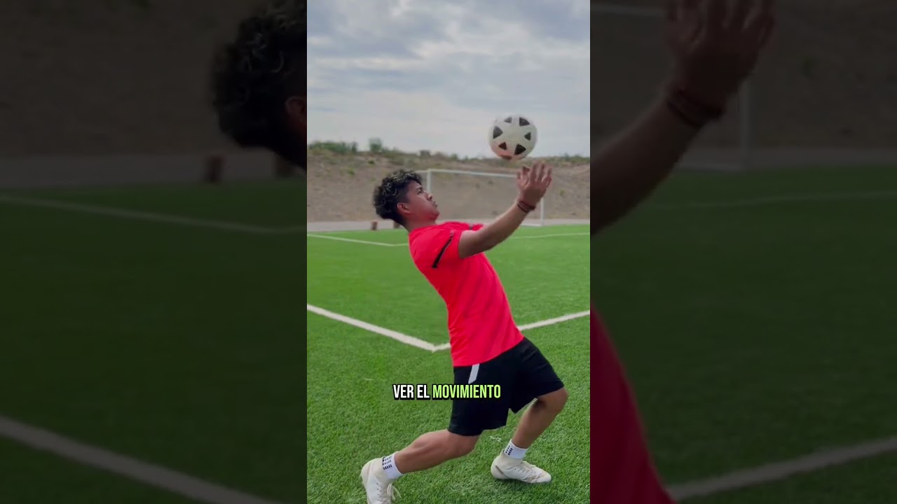 ¿Cómo controlar el balón CON EL PECHO? / TUTORIAL FÚTBOL