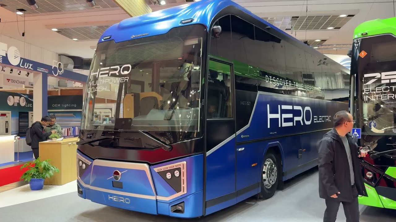 Туристический автобус Castrosua Multipower (2026) | Интерьер и экстерьер | Busworld Europe 2025, ...