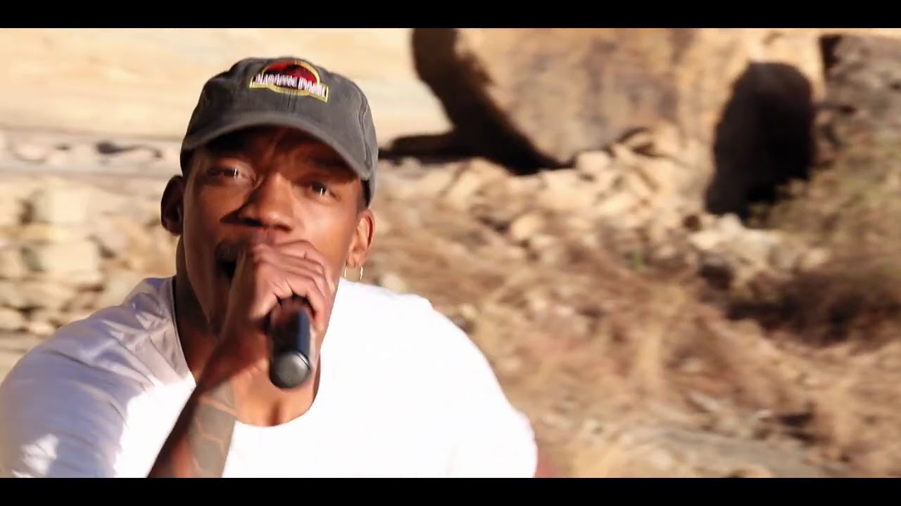 Muzi Live at Bushman's Cave, Clarens, South Africa