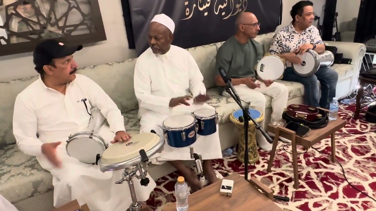 أغنية : مقدر والنبي أودعك                      غناء : فؤاد عبدالرحمن