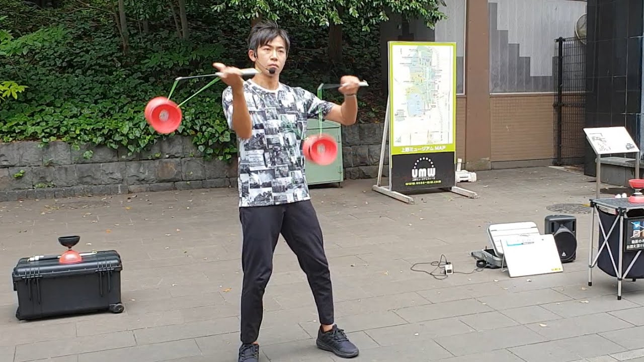 Worlds best Diabolo Juggler | Tokyo | Japan