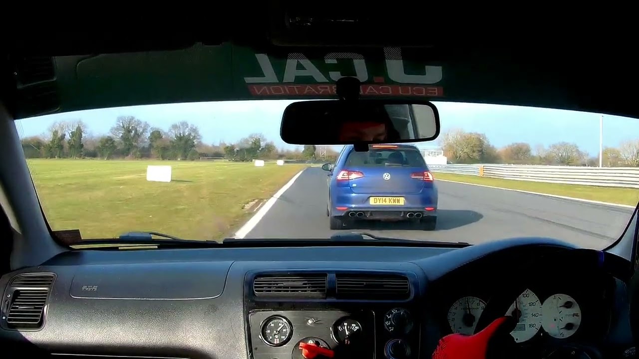 Golf R with no mirrors ruins hunt for clean air, Snettetton 300, Civic K24