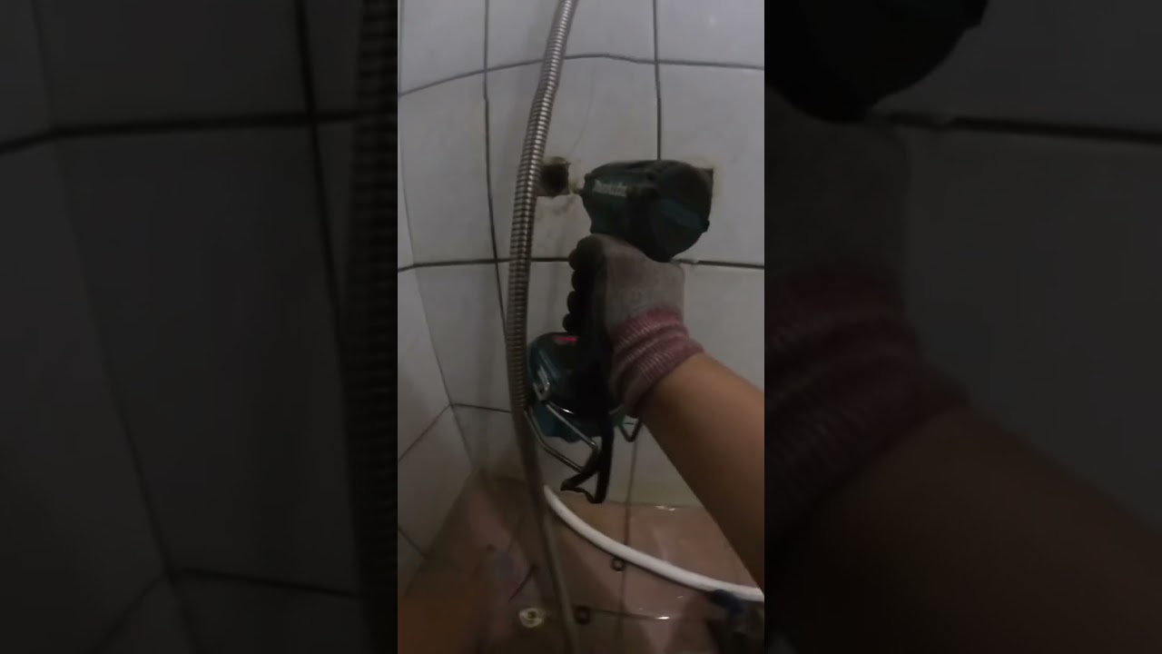 🔧 浴室熱水管漏水，自己改明管試試看！