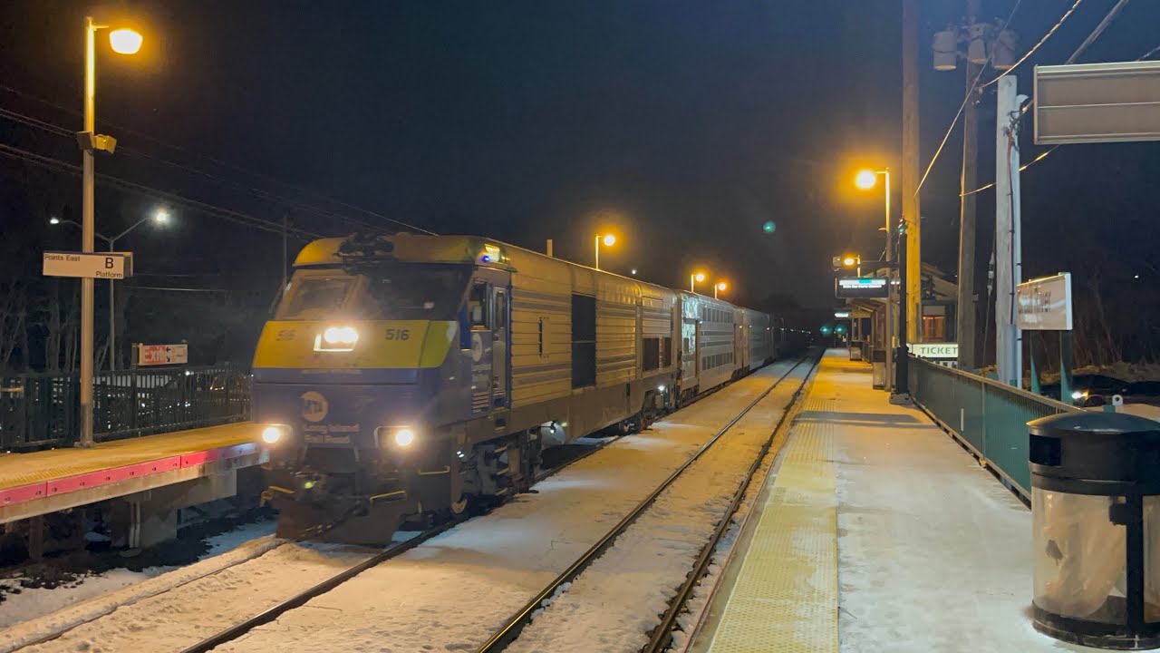 LIRR: Friday Evening Rush Hour Railfanning at Great River