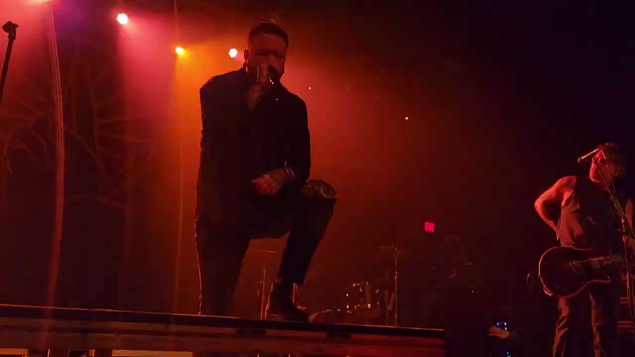 Anberlin - A Day Late - (feat Matty Mullins from Memphis May Fire) 7/18/2024 live in Philadelphia