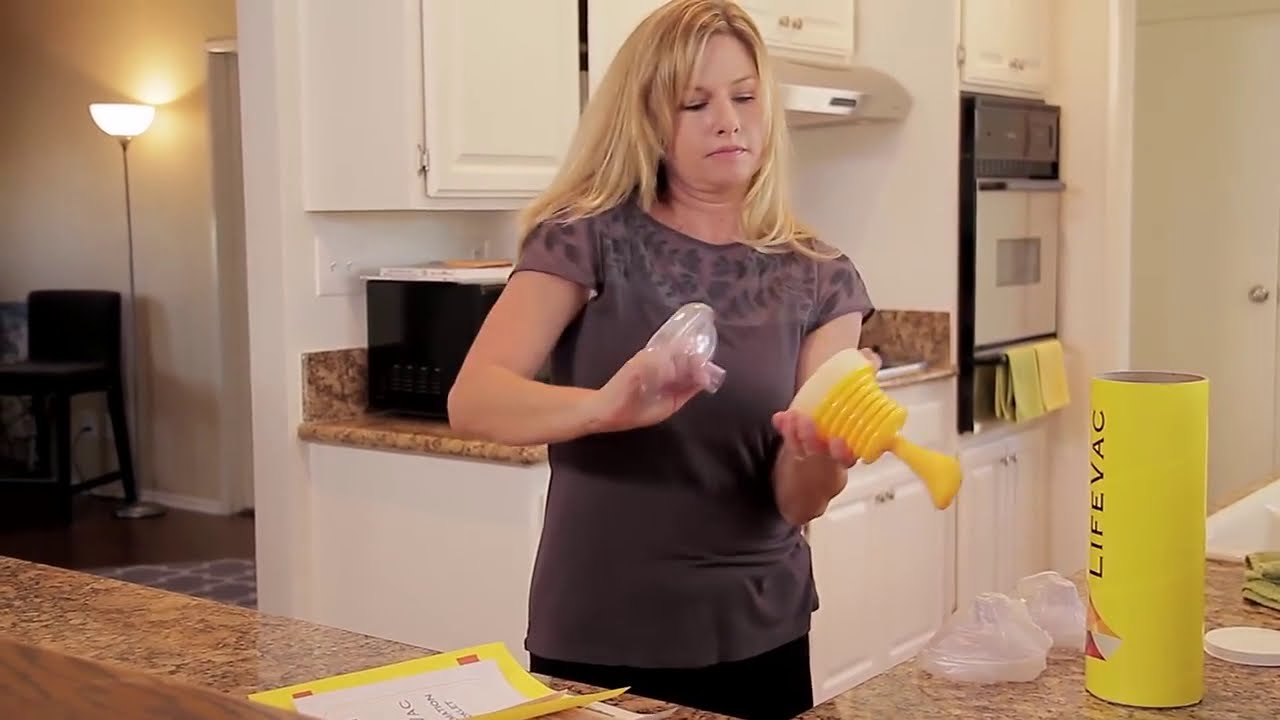 LifeVac Product Review Video - See What Is Inside The Kit