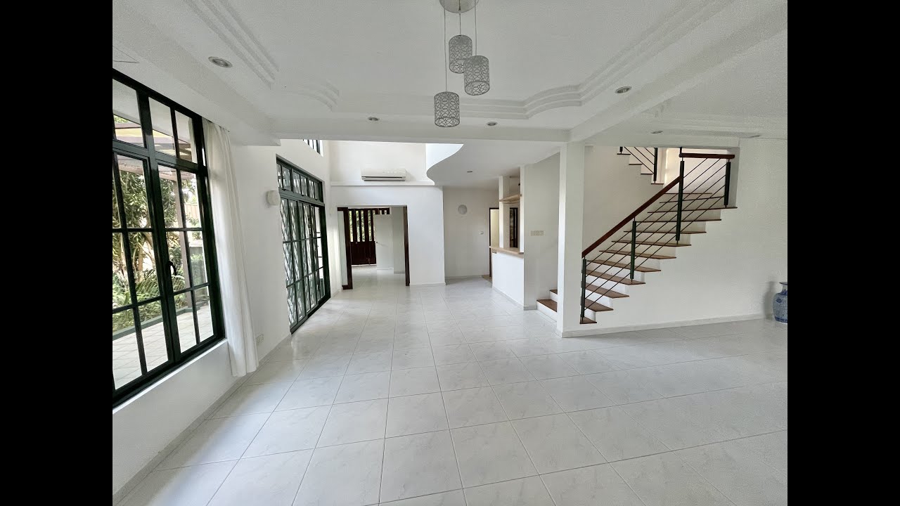 Greenleaf Place landed house for rent - 4 bedrooms 4 bathrooms 2 storey plus attic