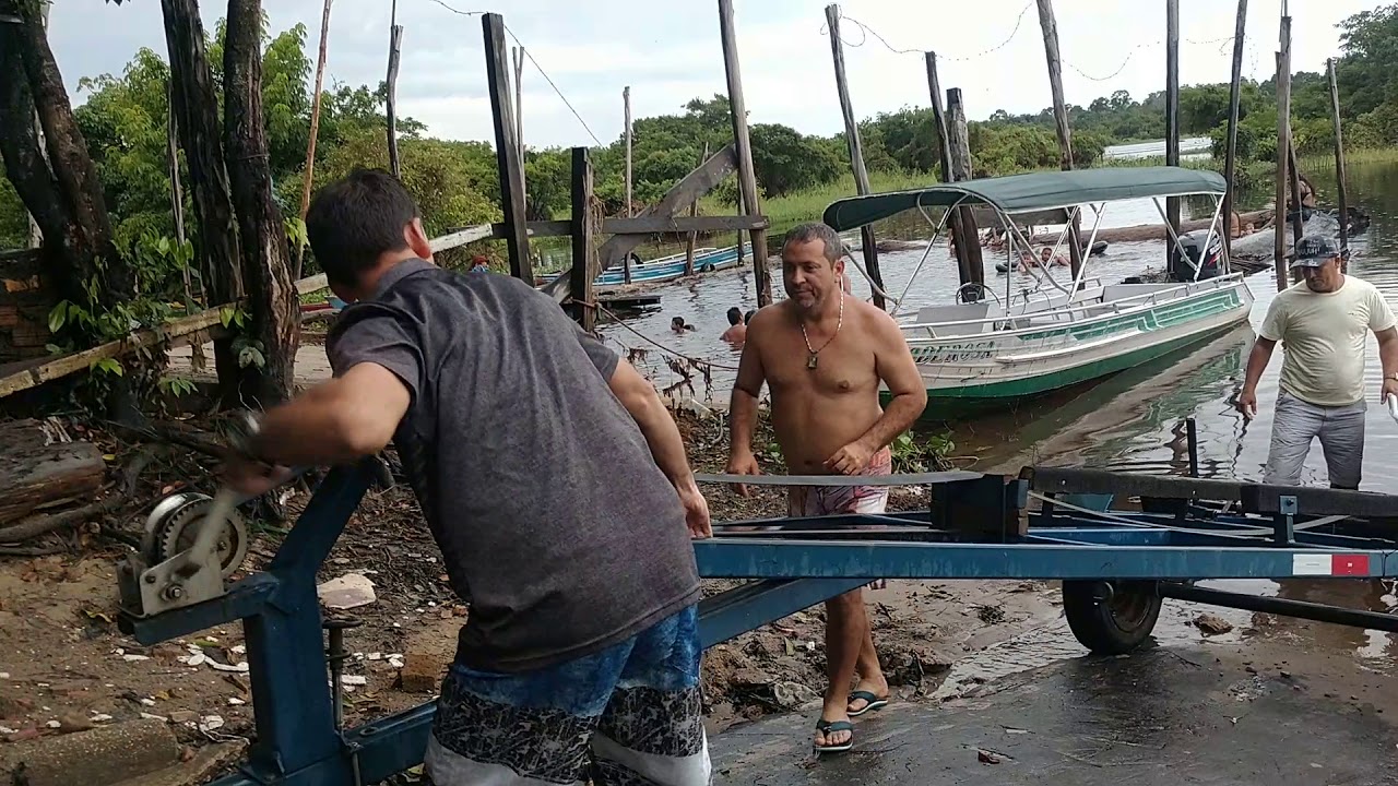 Carretinha de lancha TOP com sistema basculante  e roldanas