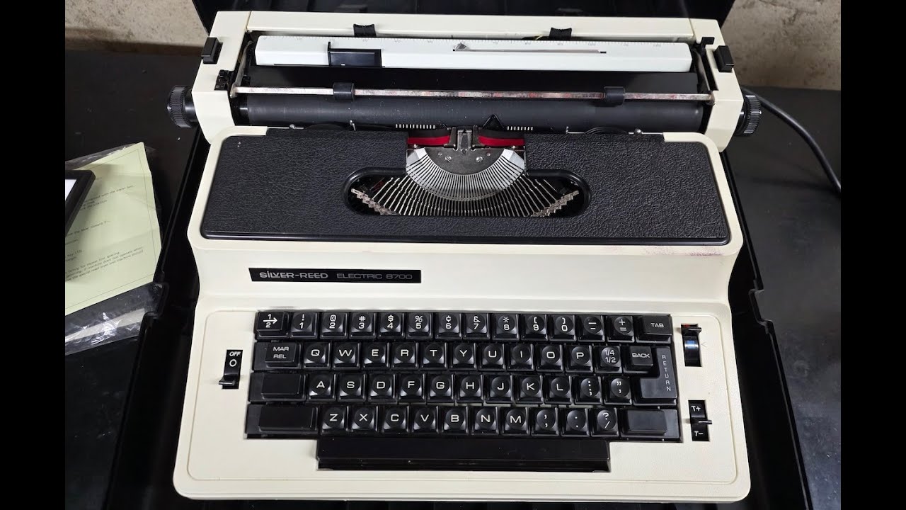 This $10 Silver-Reed Electric 8700 Typewriter Almost Drove Me Crazy!