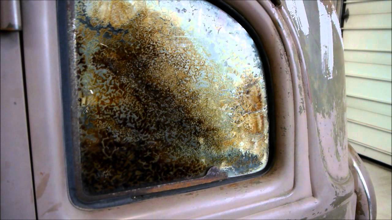 1934 Reo Flying Cloud Deluxe Sedan