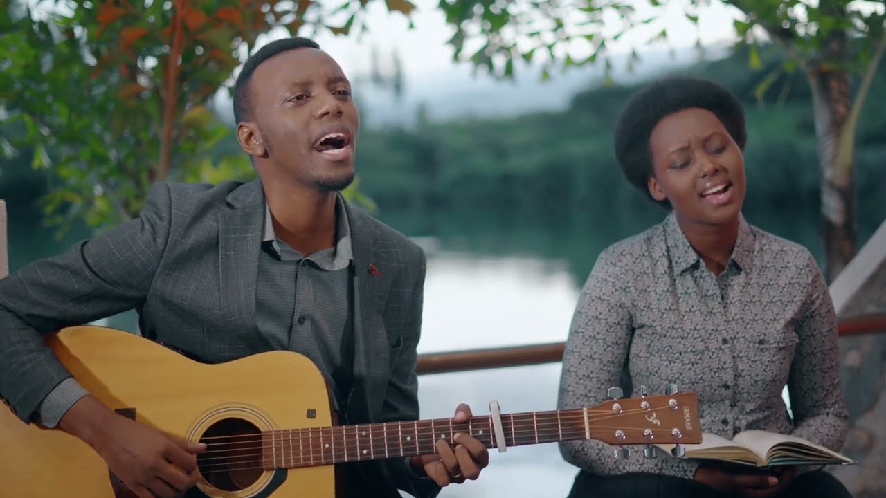 MORNING WORSHIP - PAPI CLEVER & DORCAS : EP 114 #Yesu_niwe_nihishemo